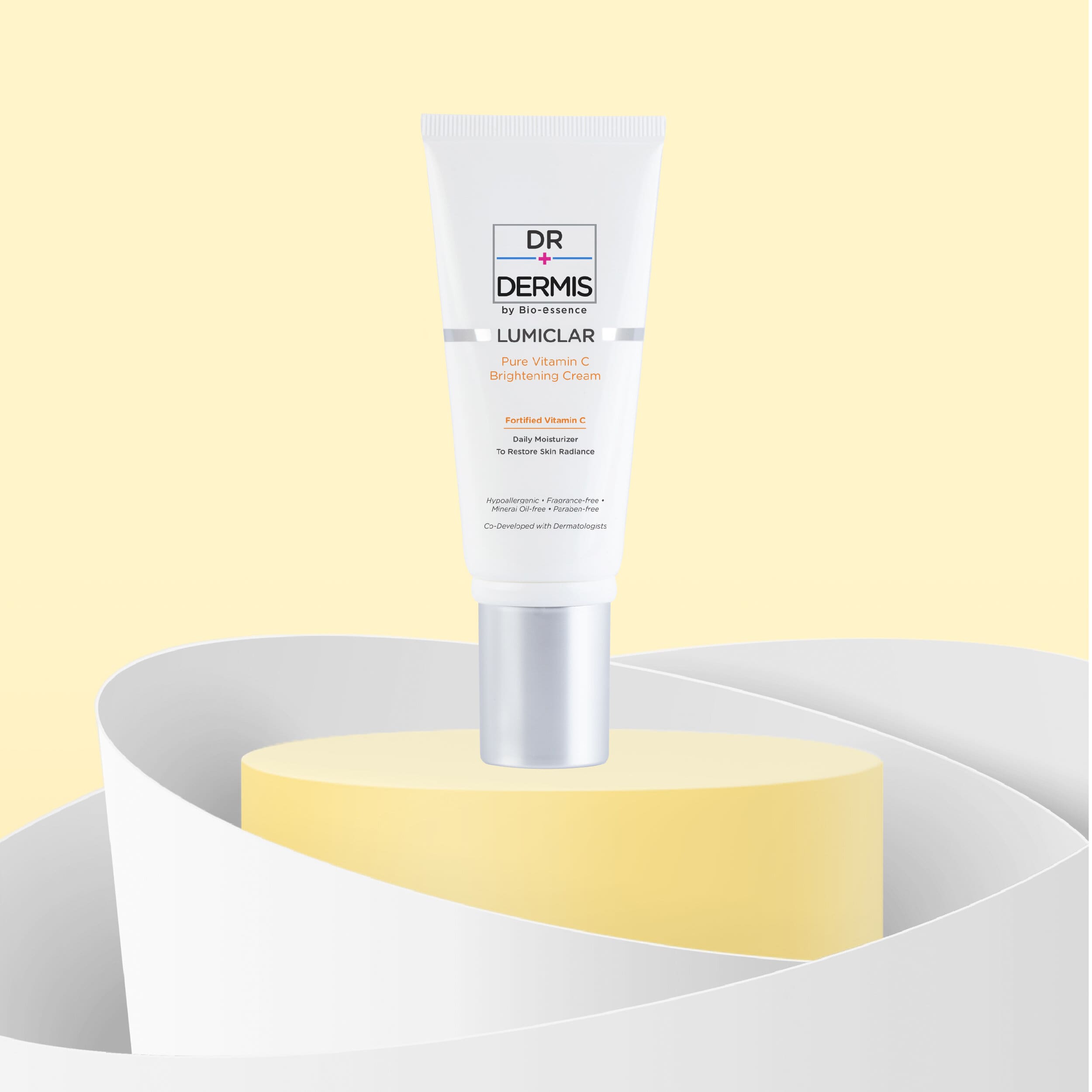 LUMICLAR VITAMIN C<br />
BRIGHTENING CREAM